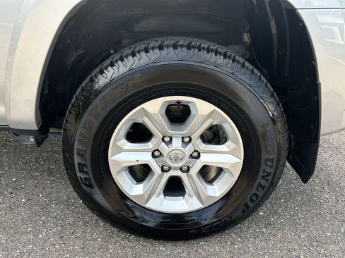 Used 2024 Toyota 4Runner SR5 image 33