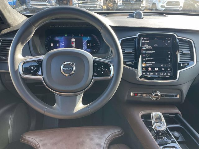 Certified 2023 Volvo XC90 B6 Ultimate w/ Lounge Package AWD/4WD image 14