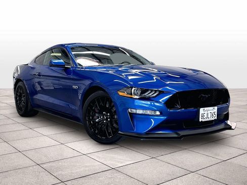 Used 2018 Ford Mustang GT Premium w/ GT Performance Package RWD image 3