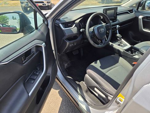Certified 2021 Toyota RAV4 LE AWD/4WD image 20