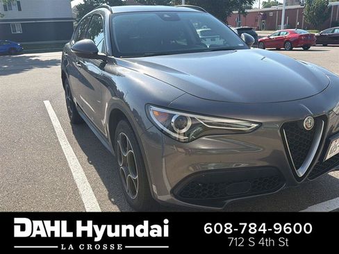 Used 2018 Alfa Romeo Stelvio Sport w/ Quick Order Package 22J Sport AWD/4WD image 1