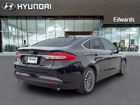 Used 2018 Ford Fusion SE w/ Equipment Group 602A FWD image 7