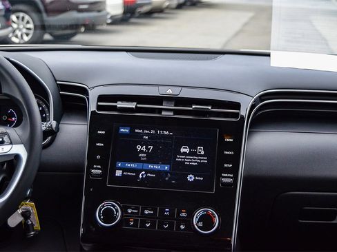 Certified 2023 Hyundai Tucson SE image 14