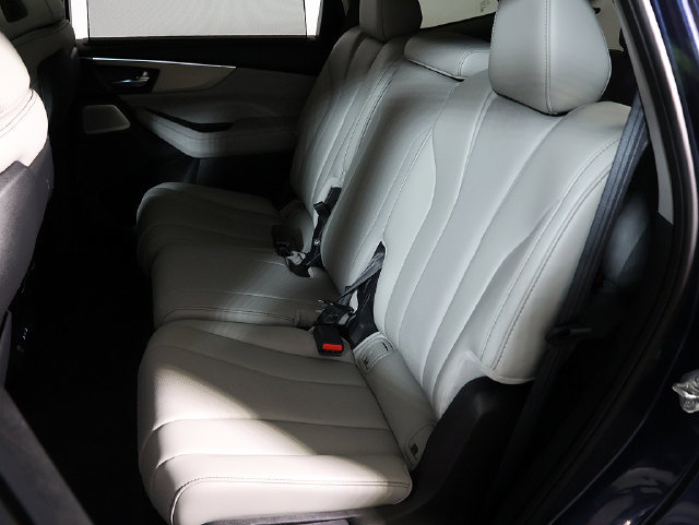 Certified 2025 Acura MDX w/ Technology Package AWD/4WD image 13