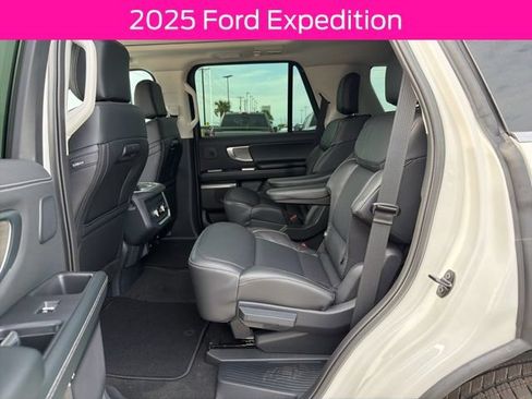 New 2025 Ford Expedition Platinum w/ Driver's Package AWD/4WD image 16