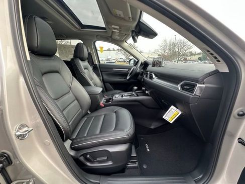 New 2025 MAZDA CX-5 AWD 2.5 S w/ Preferred Package image 29