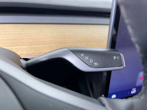 Used 2023 Tesla Model Y AWD image 22