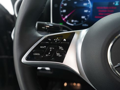 Used 2025 Mercedes-Benz C 300 4MATIC Sedan image 22