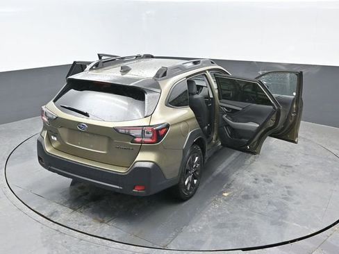 Used 2025 Subaru Outback Onyx Edition AWD/4WD image 24