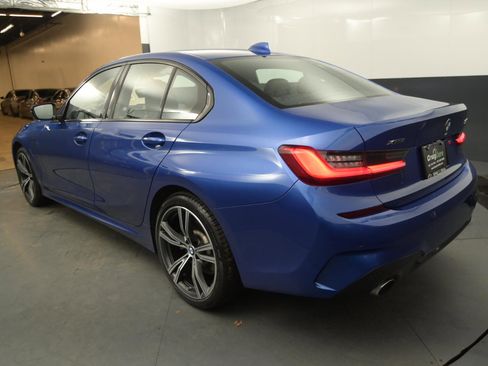 Used 2021 BMW 330e xDrive 330e xDrive Plug-In Hybrid w/ M Sport Package image 3