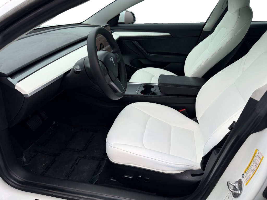 Used 2021 Tesla Model 3 Standard Range Plus RWD image 16
