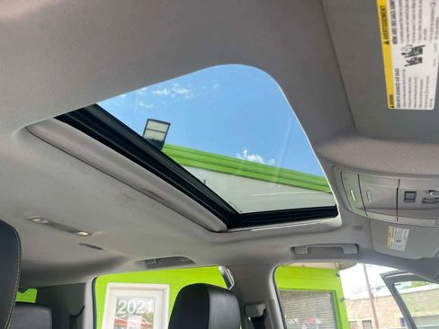 Used 2019 GMC Yukon XL SLT AWD/4WD image 29