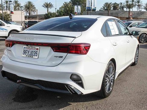 Used 2023 Kia Forte GT-Line w/ GT-Line Premium Package image 9