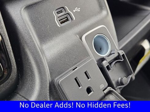 Used 2025 RAM ProMaster 2500 w/ Premium Convenience Group image 19