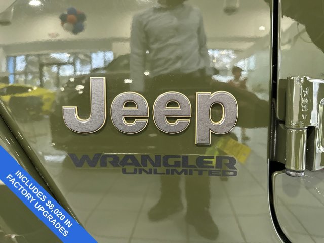 Used 2022 Jeep Wrangler Unlimited Rubicon w/ Xtreme Recon 35" Tire Package AWD/4WD image 10