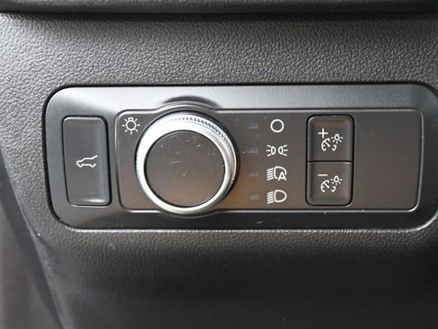 Used 2022 Ford Escape SE w/ SE Sport Appearance Package AWD/4WD image 12
