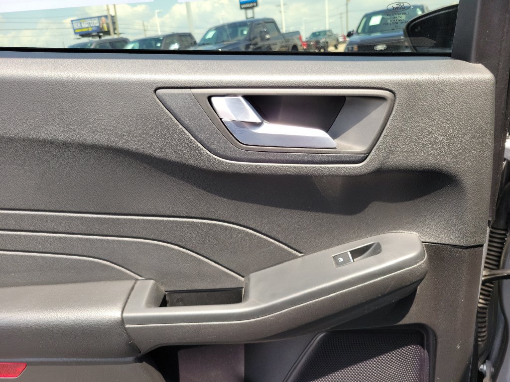 Certified 2023 Ford Escape ST-Line w/ Tech Pack #1 FWD image 15