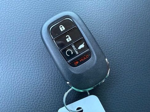 Used 2025 Honda Pilot EX-L image 15