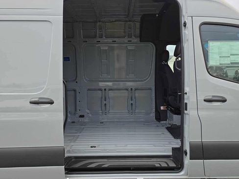 New 2026 Mercedes-Benz Sprinter 2500 image 15