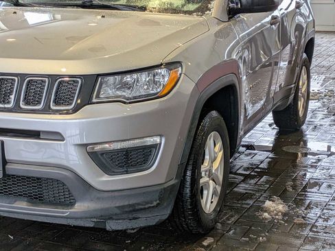Used 2018 Jeep Compass Sport w/ Tech Group image 10