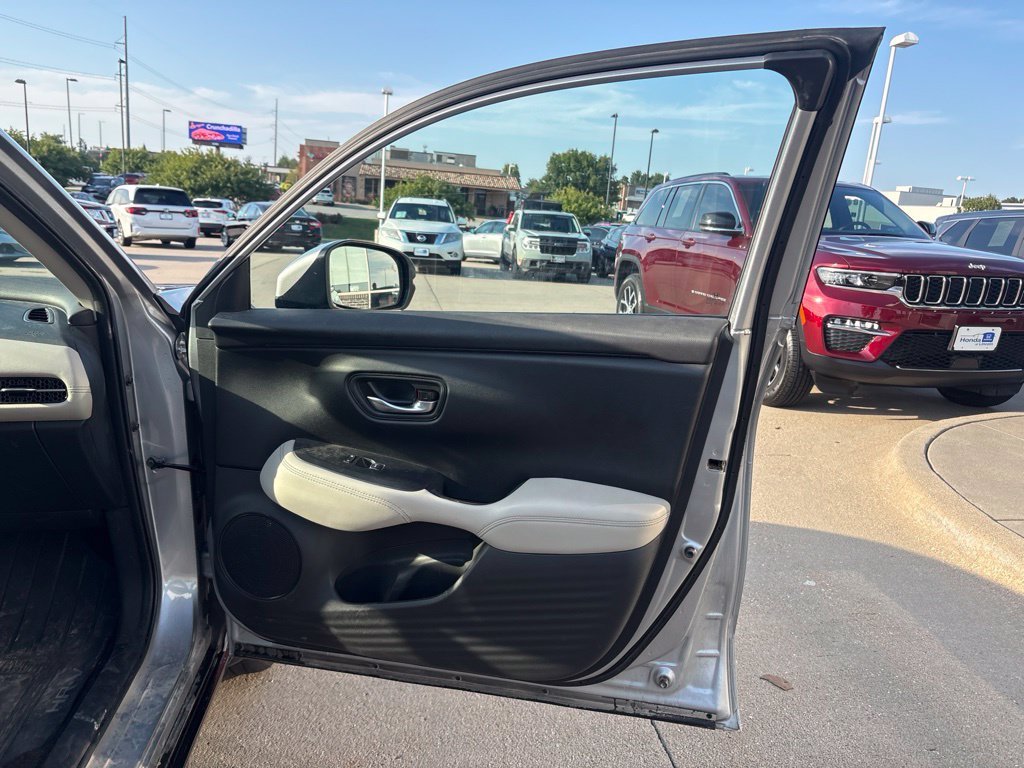 Certified 2025 Honda HR-V EX-L image 23