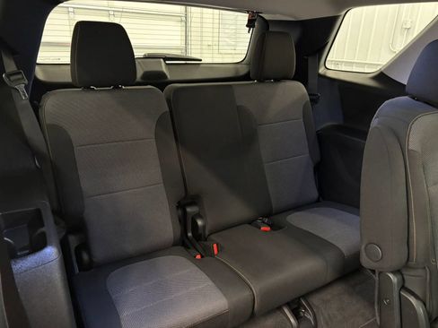 Used 2019 Chevrolet Traverse LT FWD image 34