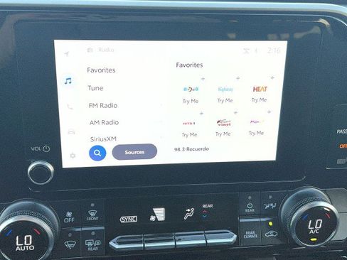 Used 2023 Toyota Highlander LE image 13