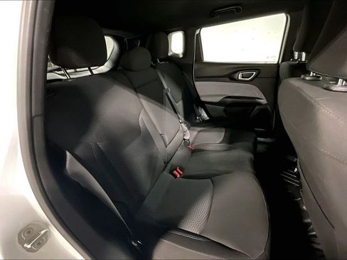 Used 2023 Jeep Compass Sport image 35