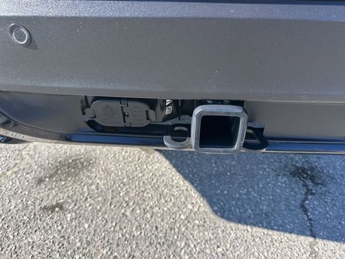 Used 2025 Ford Explorer ST-Line w/ ST-Line Street Pack image 32