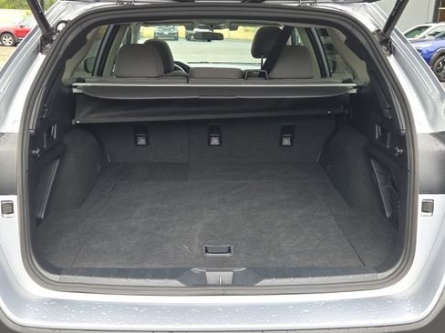 Used 2022 Subaru Outback Premium AWD/4WD image 18