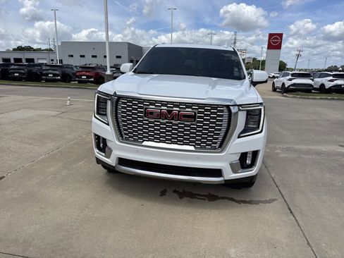Used 2023 GMC Yukon Denali image 6