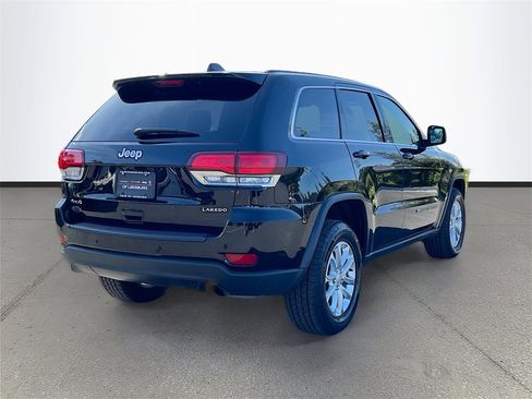 Certified 2022 Jeep Grand Cherokee Laredo X image 7