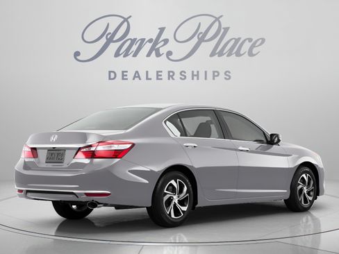 Used 2016 Honda Accord EX image 3