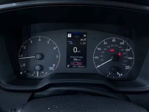 Used 2025 Toyota Corolla LE image 33