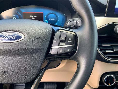 Certified 2022 Ford Escape SEL w/ Technology Package FWD image 23