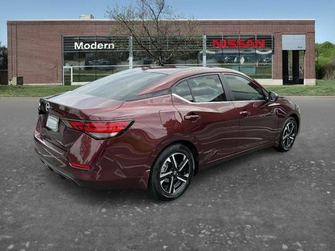 Used 2025 Nissan Sentra SV FWD image 4