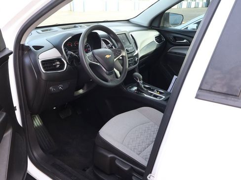 Certified 2024 Chevrolet Equinox LS w/ Driver Confidence II Package image 11