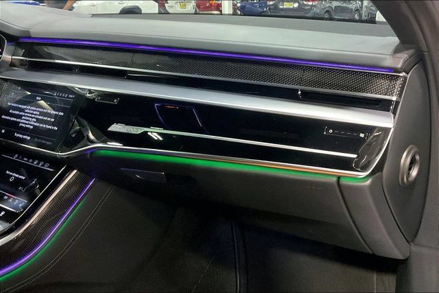 Used 2023 Audi S8 AWD/4WD image 16