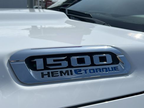 Used 2022 RAM 1500 Big Horn AWD/4WD image 13