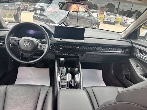 Used 2024 Honda Accord EX-L image 13