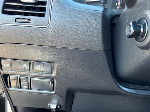 Used 2022 INFINITI QX80 Luxe image 28