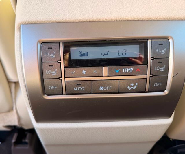 Used 2016 Lexus GX 460 Luxury AWD/4WD image 32