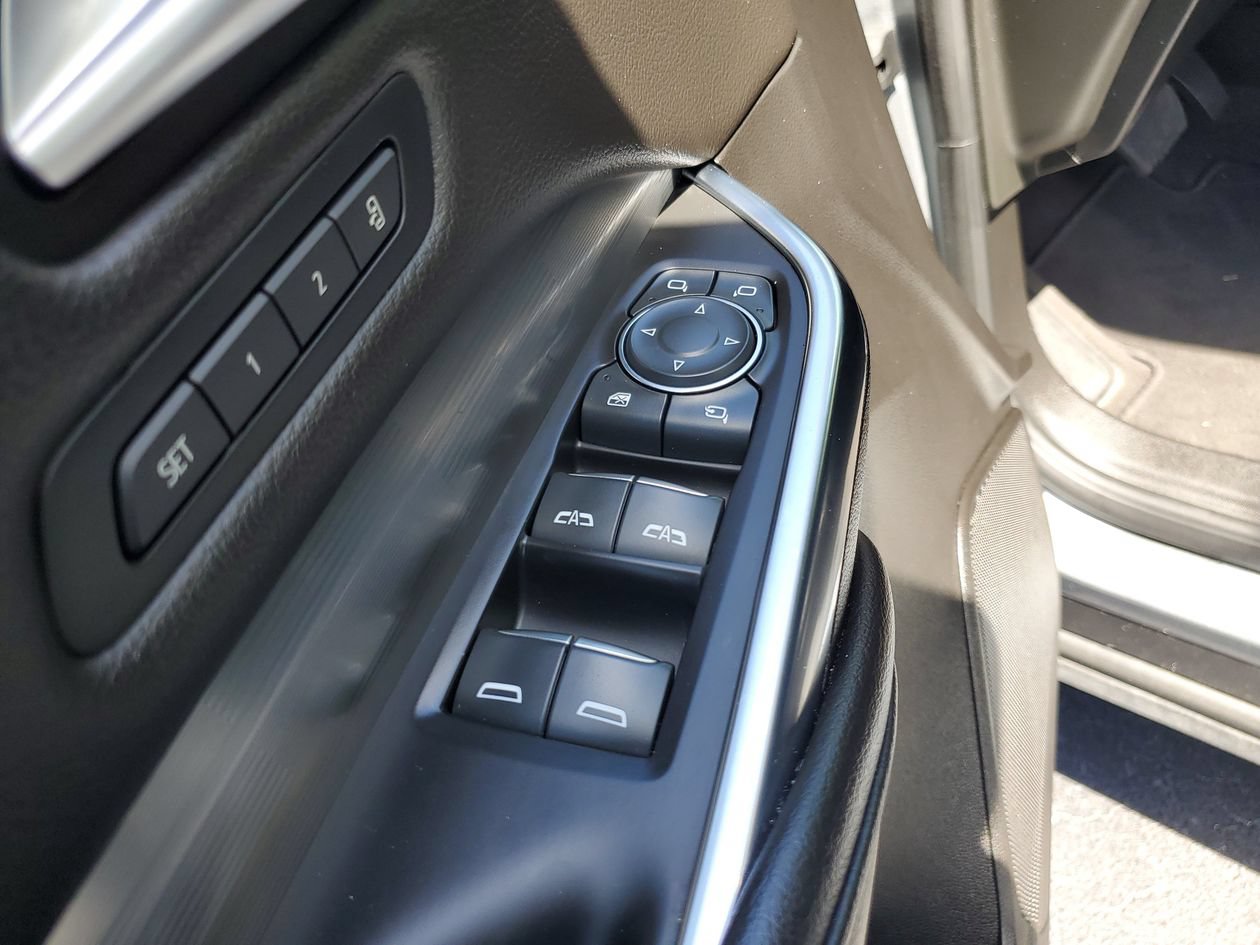Used 2024 Cadillac XT4 Premium Luxury AWD/4WD image 18
