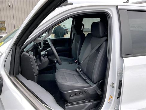 Used 2023 Chevrolet Silverado 1500 Custom AWD/4WD image 10