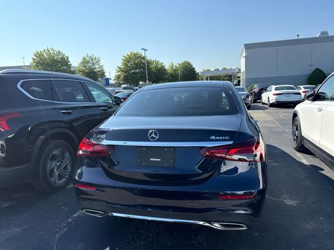Used 2023 Mercedes-Benz E 350 4MATIC Sedan image 3