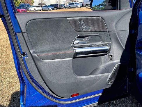 Certified 2025 Mercedes-Benz GLA 250 4MATIC image 22