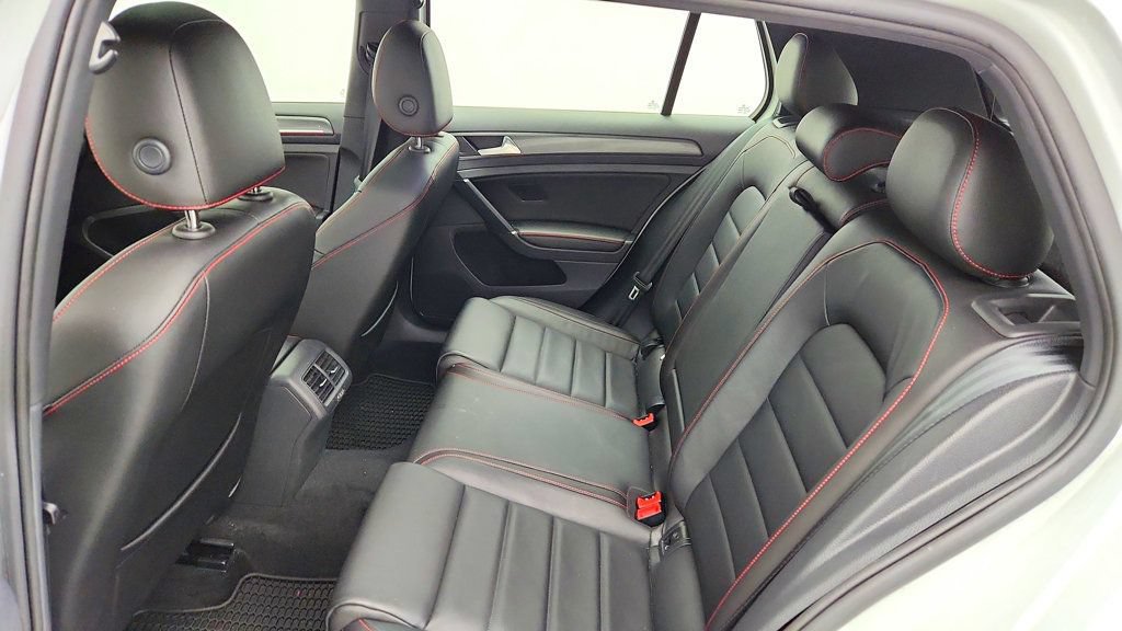 Used 2019 Volkswagen GTI SE FWD image 19