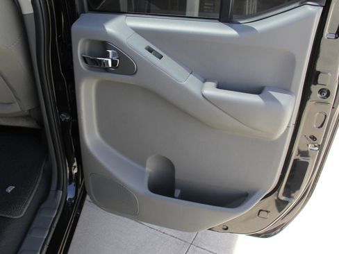 Used 2019 Nissan Frontier SV w/ Value Truck Package RWD image 25