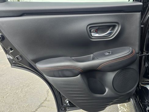 Certified 2025 Honda HR-V Sport image 18