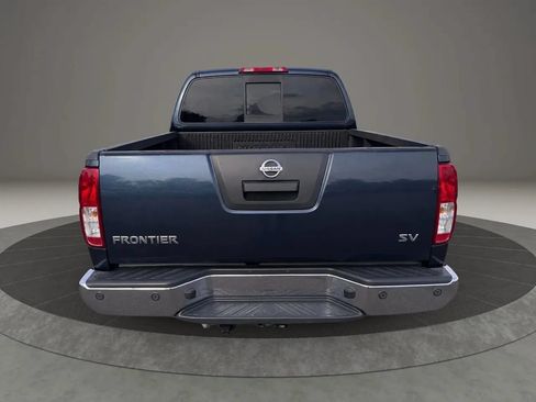 Used 2016 Nissan Frontier SV RWD image 6
